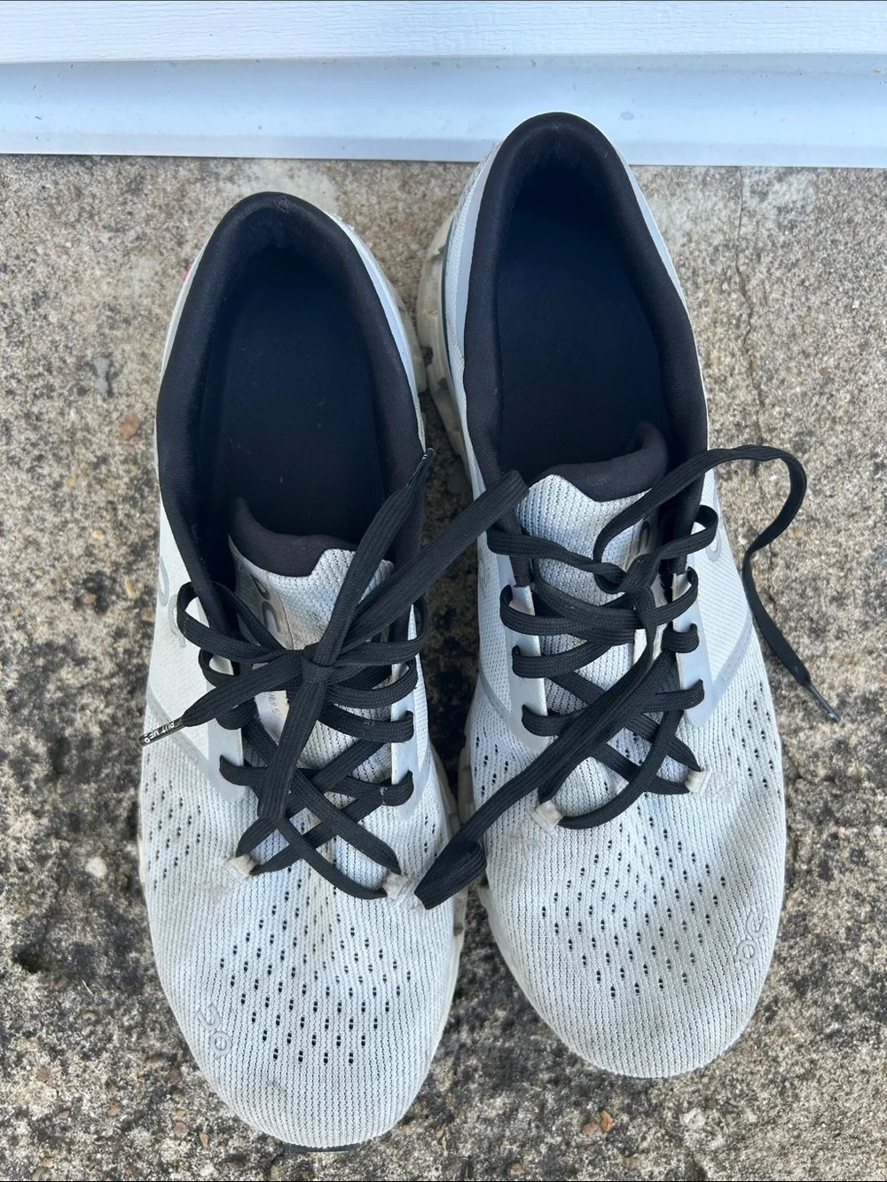 On Running Men's Cloud 5 Sneakers in Light Gray with Black Details